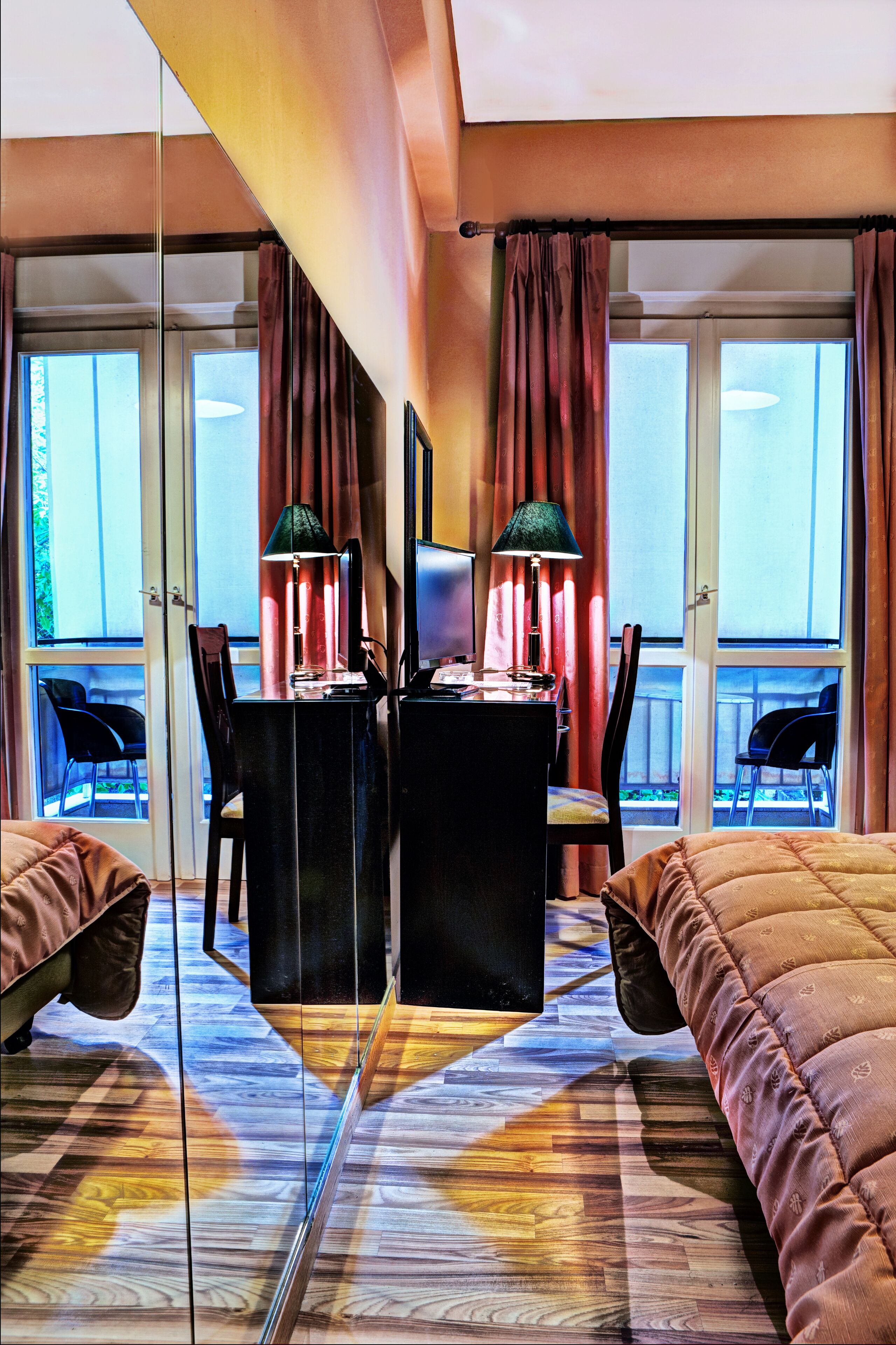 In-room safe, desk, laptop workspace, free WiFi