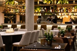 Breakfast, lunch and dinner served  - Estelar Recinto del Pensamiento Hotel (Manizales)