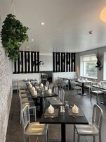 供应晚餐，中国菜，海景