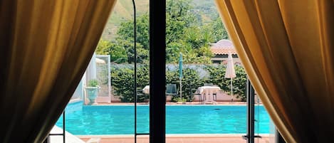 Indoor pool, outdoor pool
