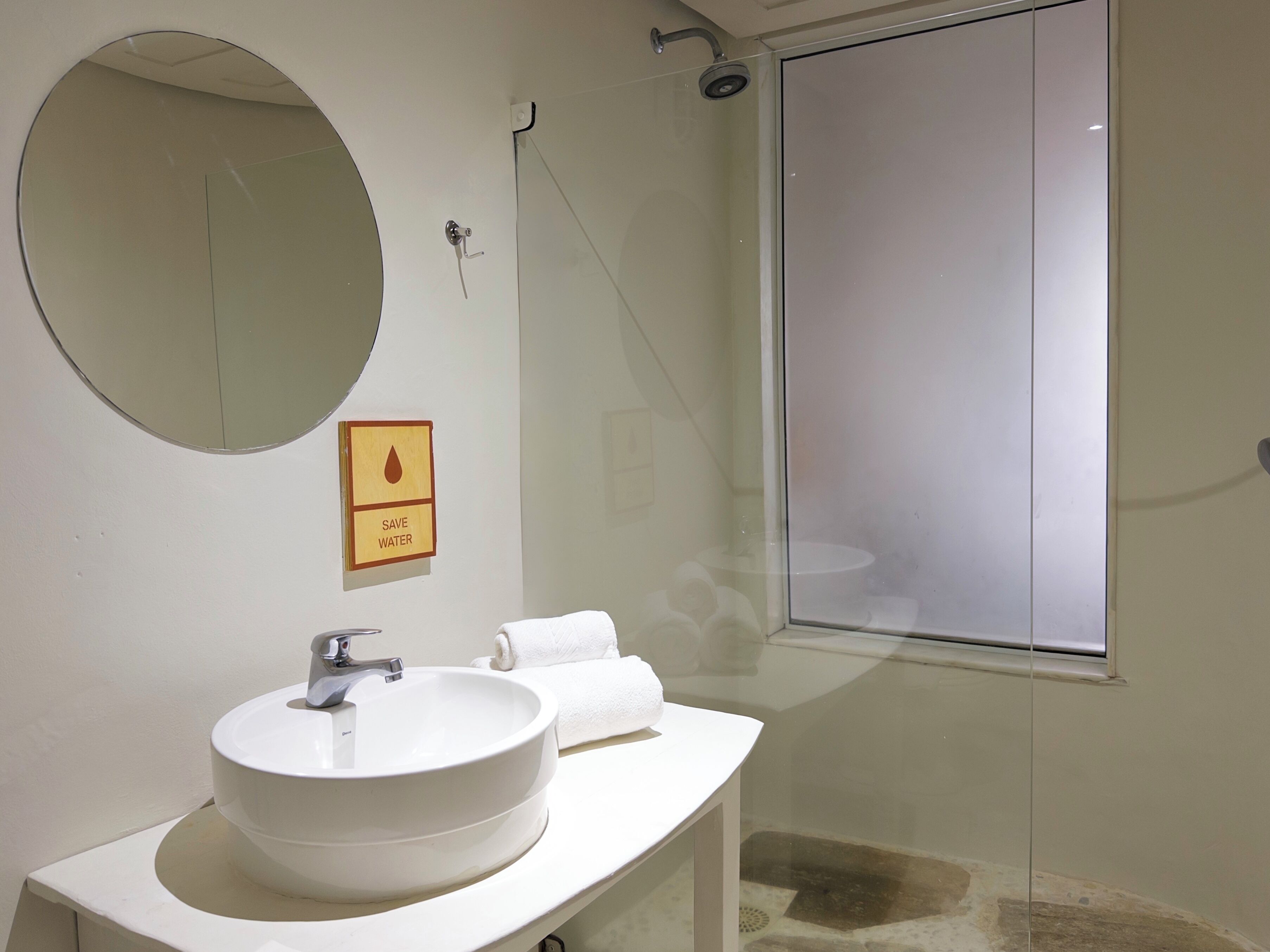 hair dryer, toilet paper