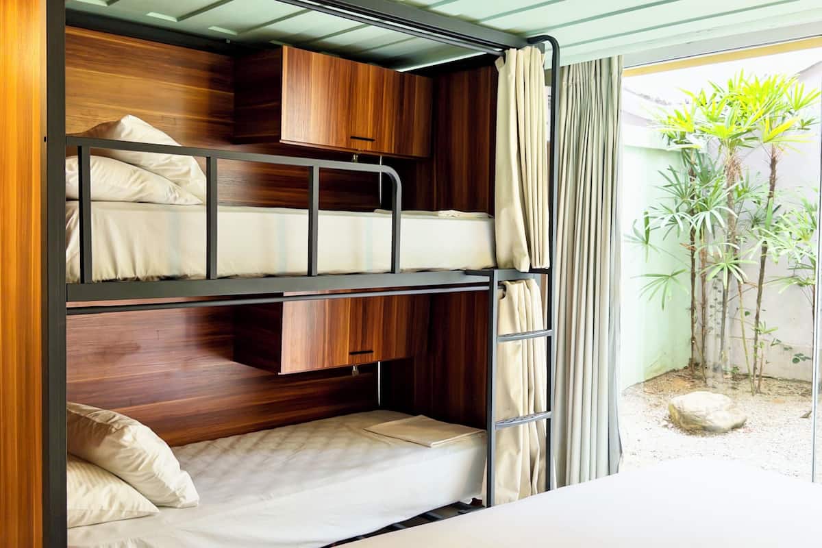1 habitación y ropa de cama
