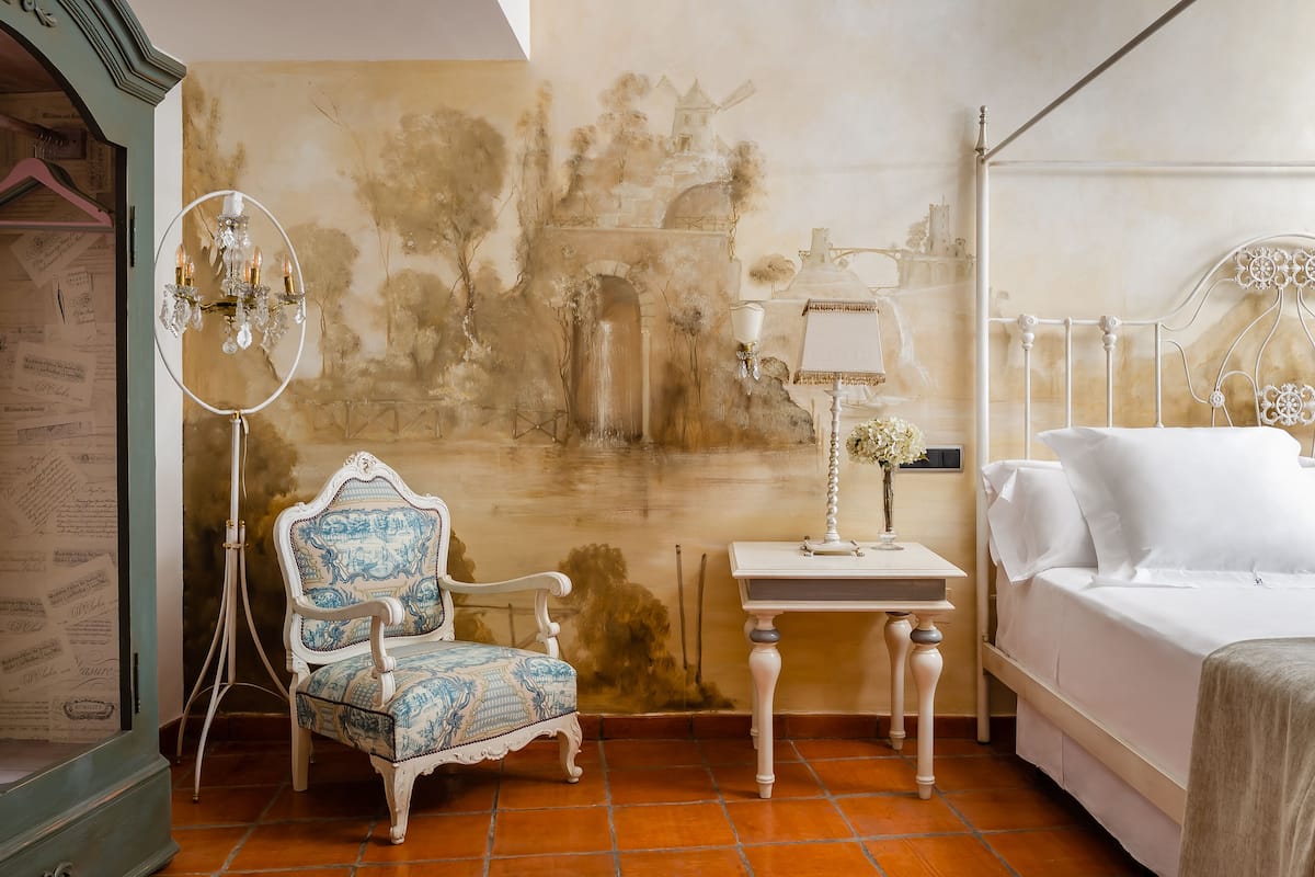 junior double room | 1 bedroom, premium bedding, memory-foam beds, in-room safe