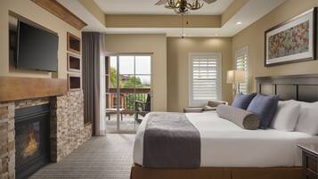 Premium bedding, in-room safe, desk, blackout drapes