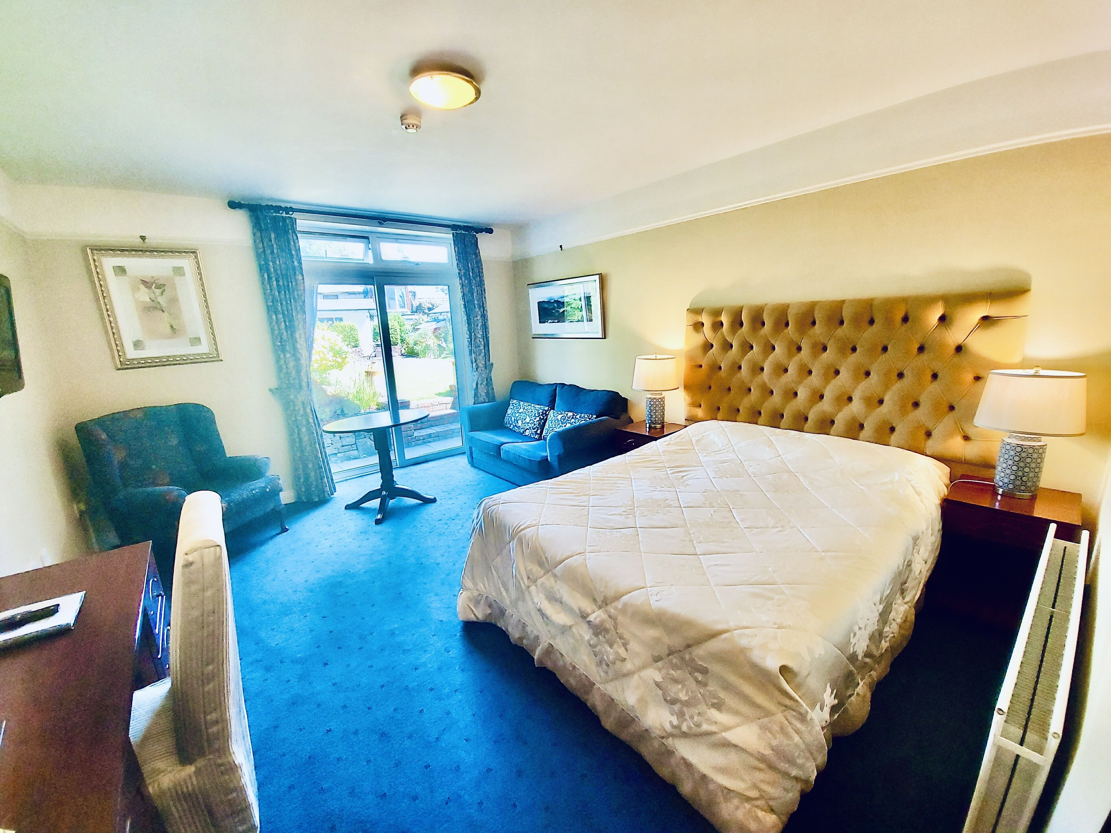 In-room safe, desk, soundproofing, iron/ironing board