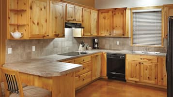 Fridge, microwave, dishwasher, coffee/tea maker