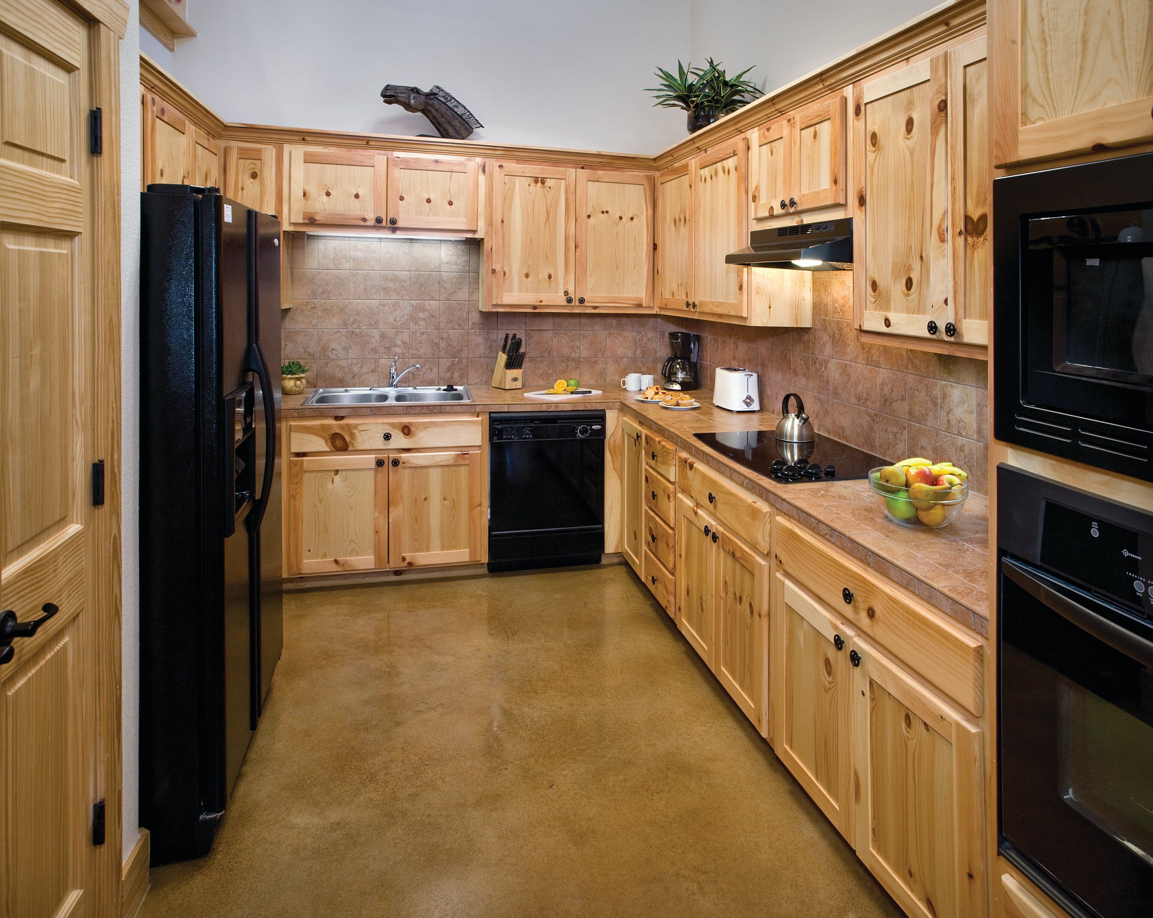 standard townhome, 2 bedrooms, non smoking, kitchen | iron/ironing board, wifi