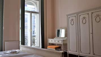 Family Apartment, 2 Bedrooms, Connecting Rooms | 1 bedroom, minibar, in-room safe, desk