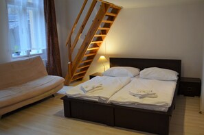 Appartamento familiare, 2 camere da letto, camere comunicanti | Vista dalla camera