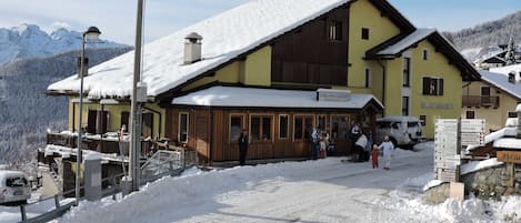 Fachada da propriedade