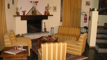 Télévision de 22 pouces avec chaßnes par satellite