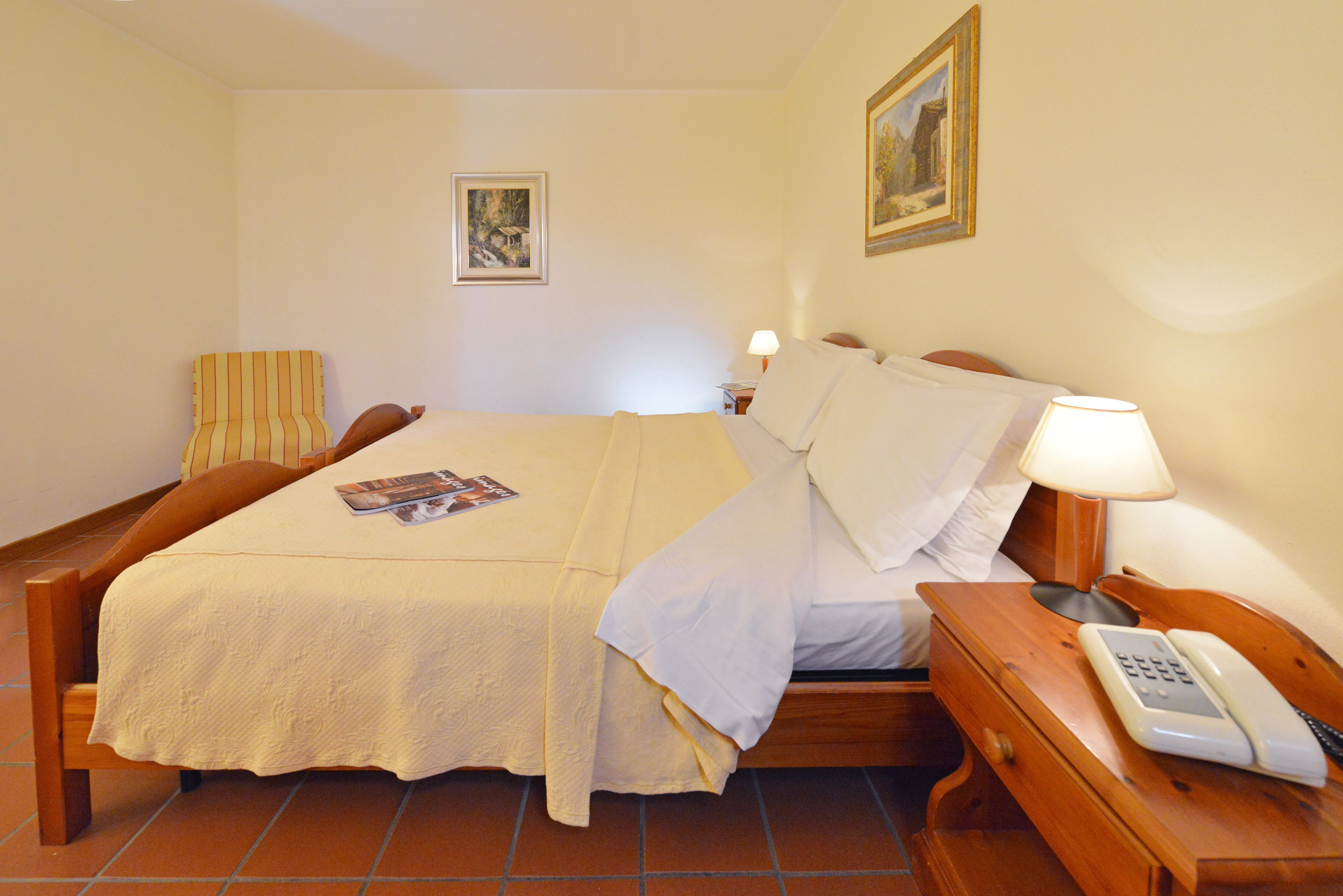double room | desk, cots/infant beds, free wifi, bed sheets