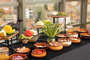 Unclassified image, 5 of 100, button - Courtyard by Marriott Downtown Sibiu (Sibiu)