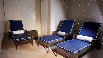 Bain Ă remous, soins corporels, soins du visage, 5 salles de soins