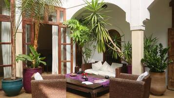 Sala de estar en el lobby