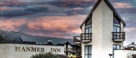 Fachada da propriedade