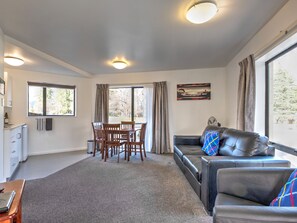 One Bedroom Spa | Living area - ASURE Hanmer Inn Motel (Hanmer Springs)