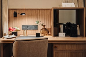 Egyptian cotton sheets, premium bedding, minibar, in-room safe - Hotel Único Madrid - Small Luxury Hotels (Madrid)