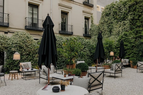 Garden. Hotel Único Madrid - Small Luxury Hotels