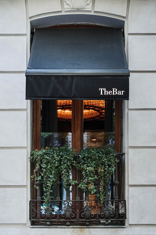 Snack bar - Hotel Único Madrid - Small Luxury Hotels (Madrid)