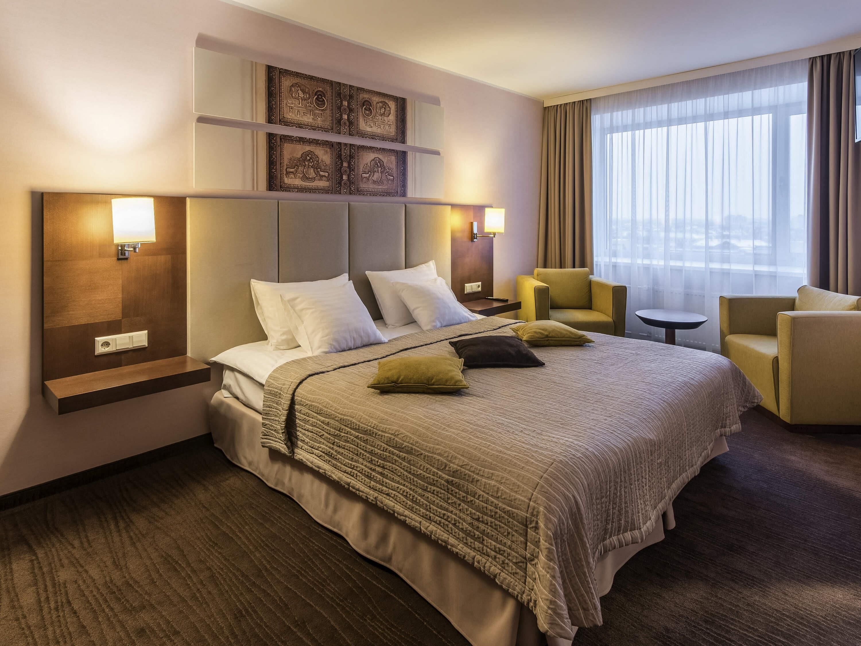 Minibar, in-room safe, desk, soundproofing