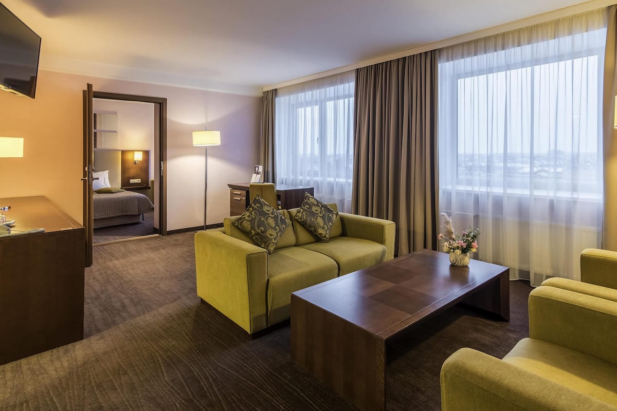 Apartment, 1 Double Bed (and Living Room) | Minibar, in-room safe, desk, soundproofing