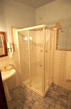 Ducha, cabezal de ducha tipo lluvia, secador de pelo, bidet