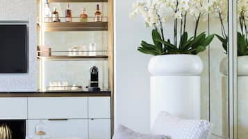 Frette Italian sheets, premium bedding, Select Comfort beds, minibar