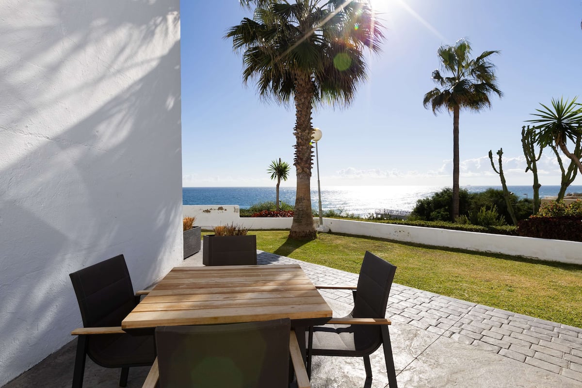 Classic Suite, 2 Bedrooms, Sea View (Master) | Hypo-allergenic bedding, laptop workspace, iron/ironing board, free WiFi