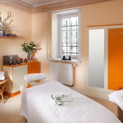 Sauna, soins corporels, soins d'aromathérapie, enveloppements corporels