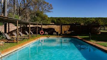 3 outdoor pools, sun loungers