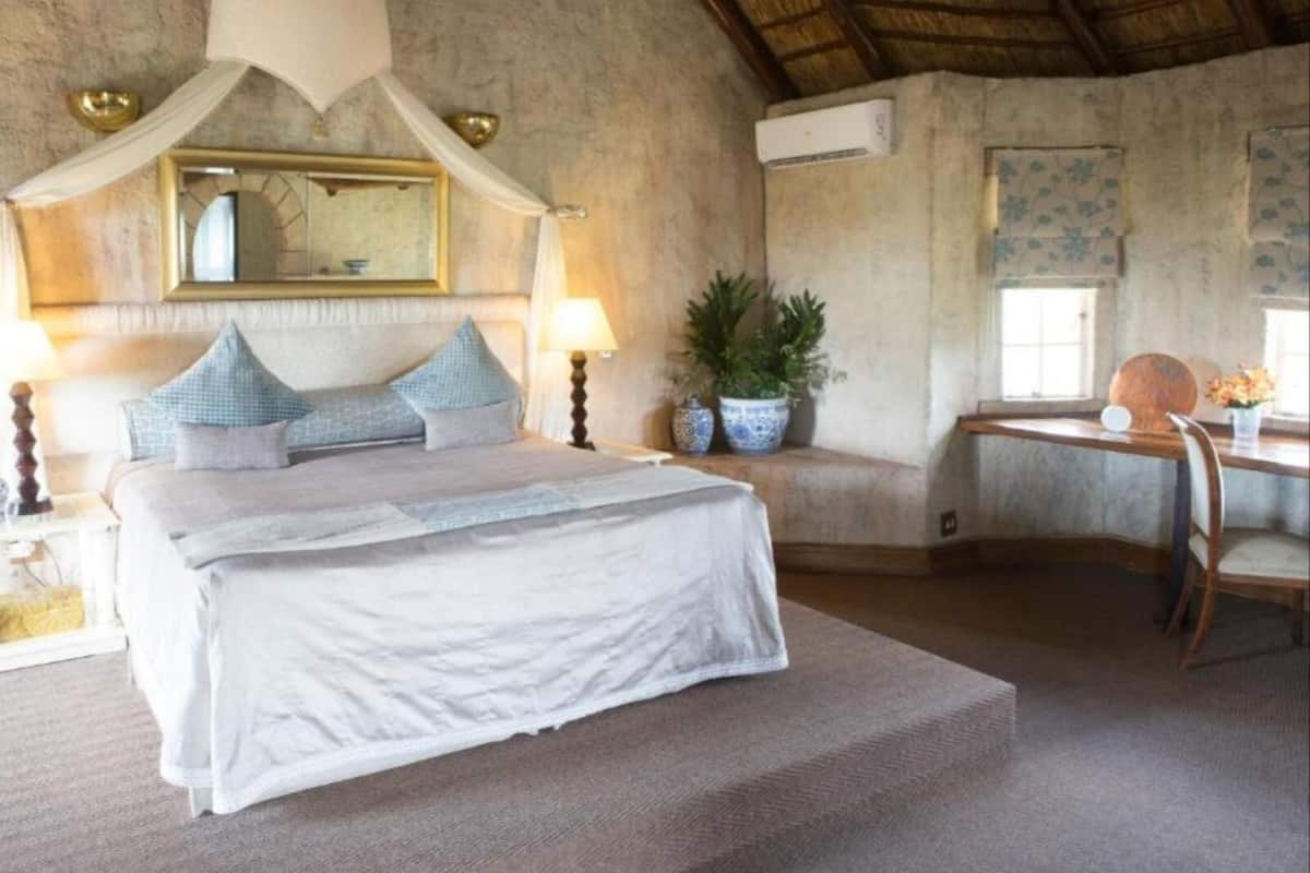 Honeymoon Double Room | 3 bedrooms, in-room safe, individually decorated, individually furnished