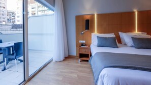 6 bedrooms, minibar, in-room safe, desk - Evenia Rossello (Barcelona)