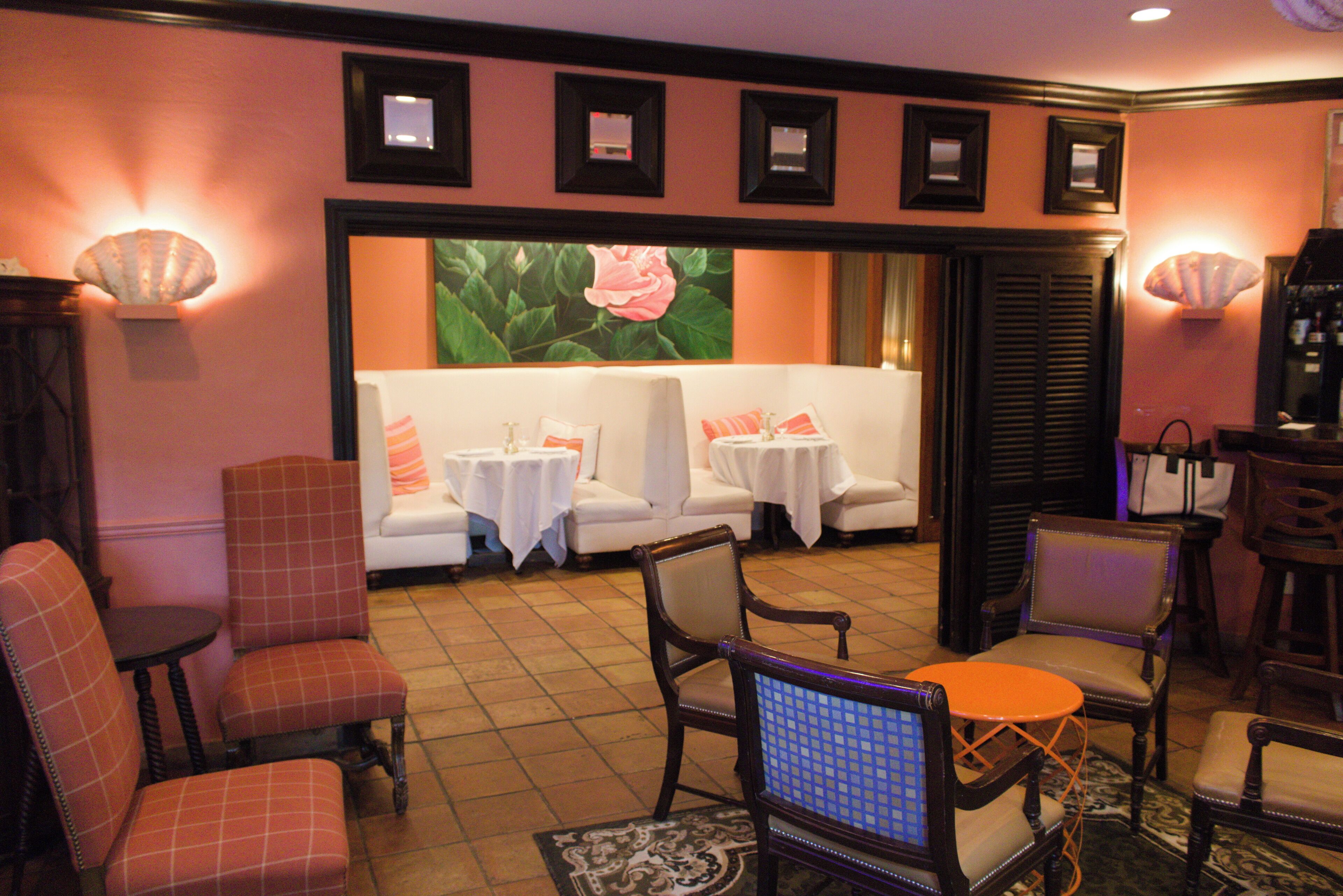 dinner served, american cuisine, pool views