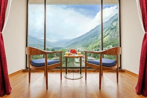 TV - Sterling Manali (Manali)