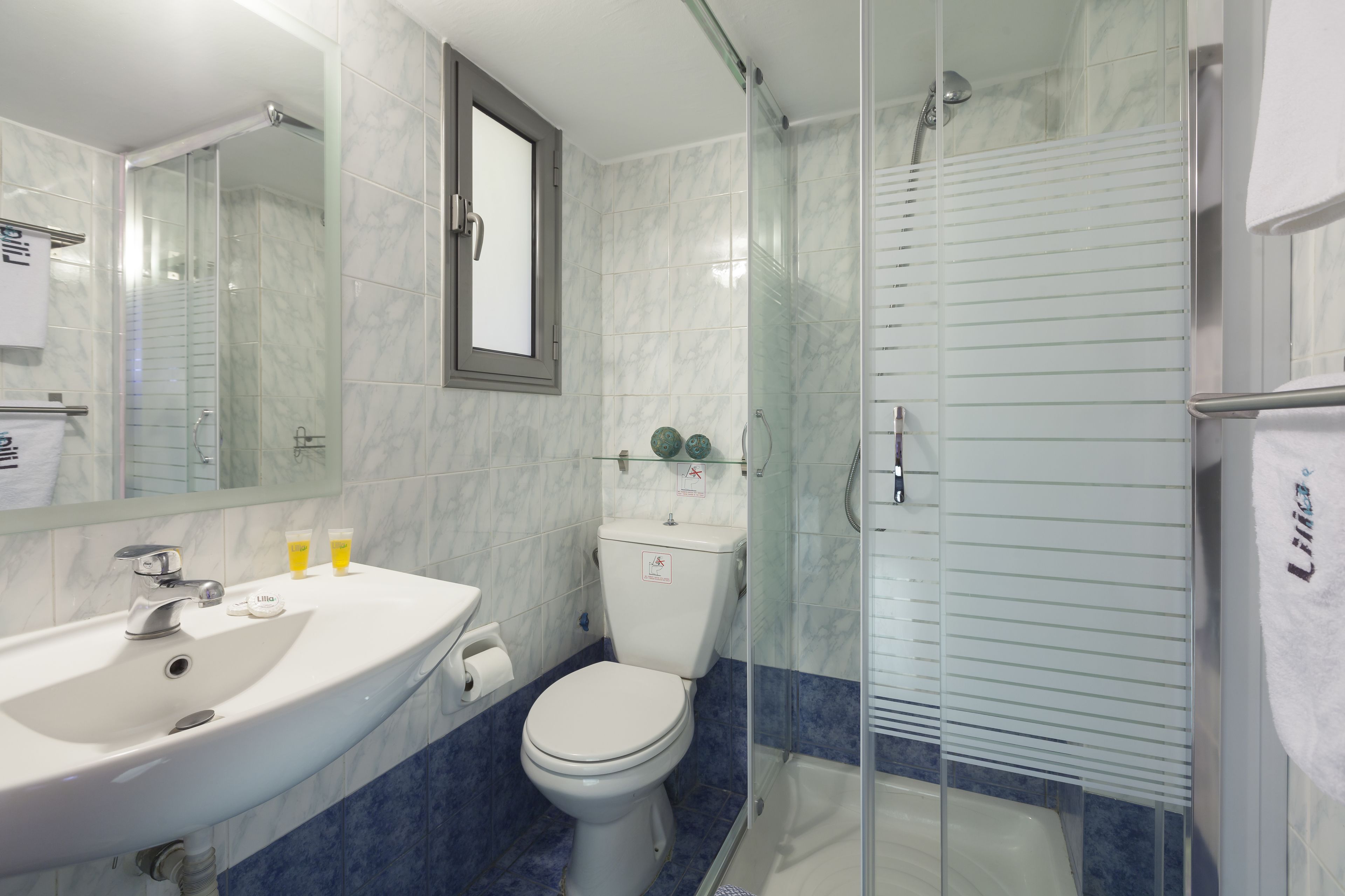 in-room safe, desk, blackout curtains, soundproofing