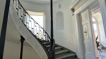 Façana frontal de l'allotjament