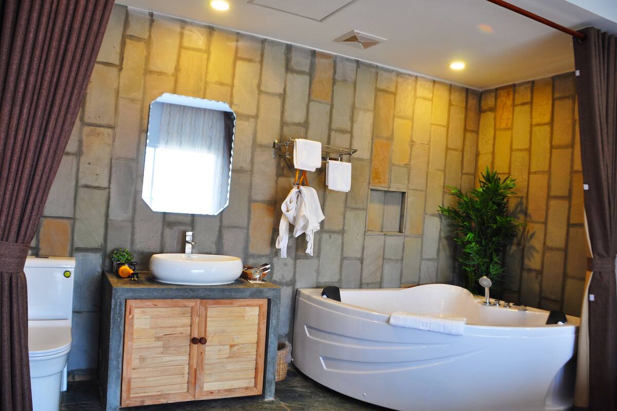 Family Suite, 3 Bedrooms | Minibar, in-room safe, individually decorated, individually furnished