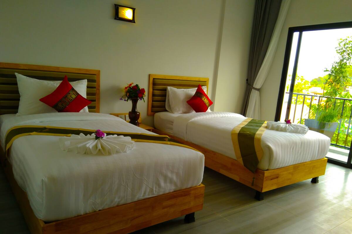 Minibar, in-room safe, individually decorated, individually furnished