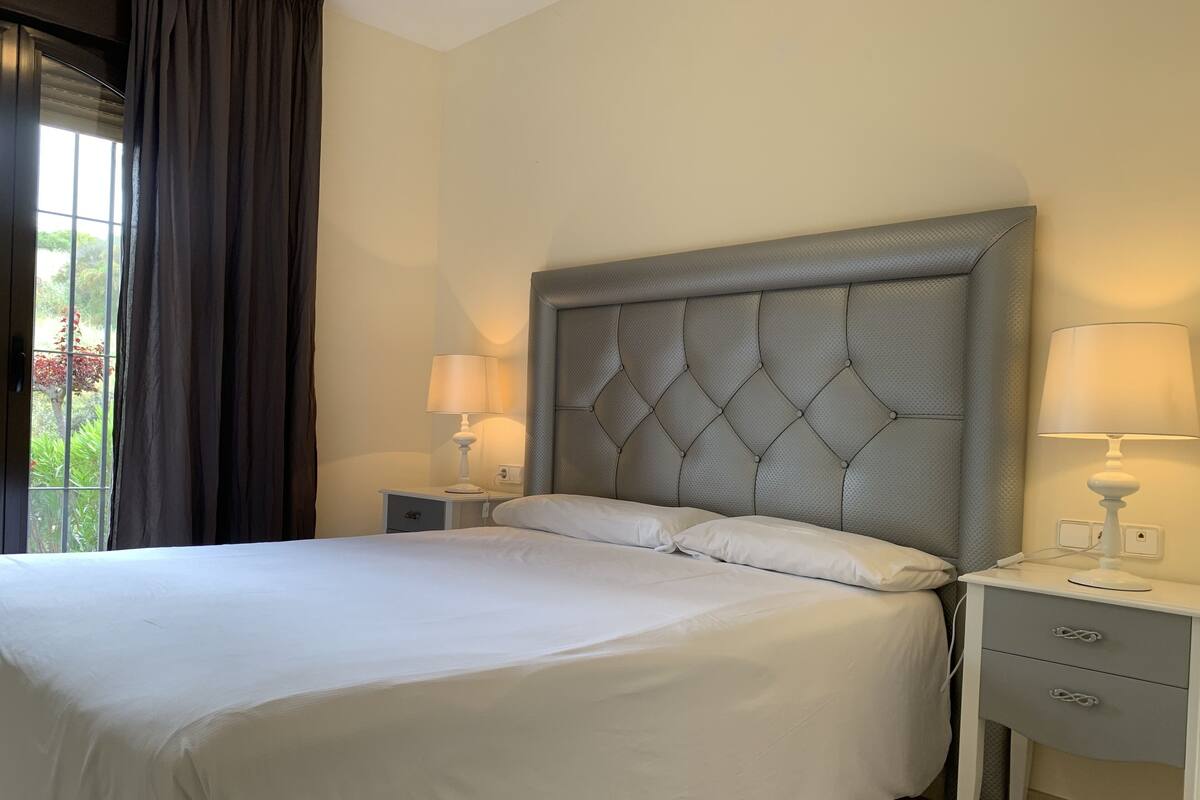 Premium bedding, in-room safe, iron/ironing board, cots/infant beds