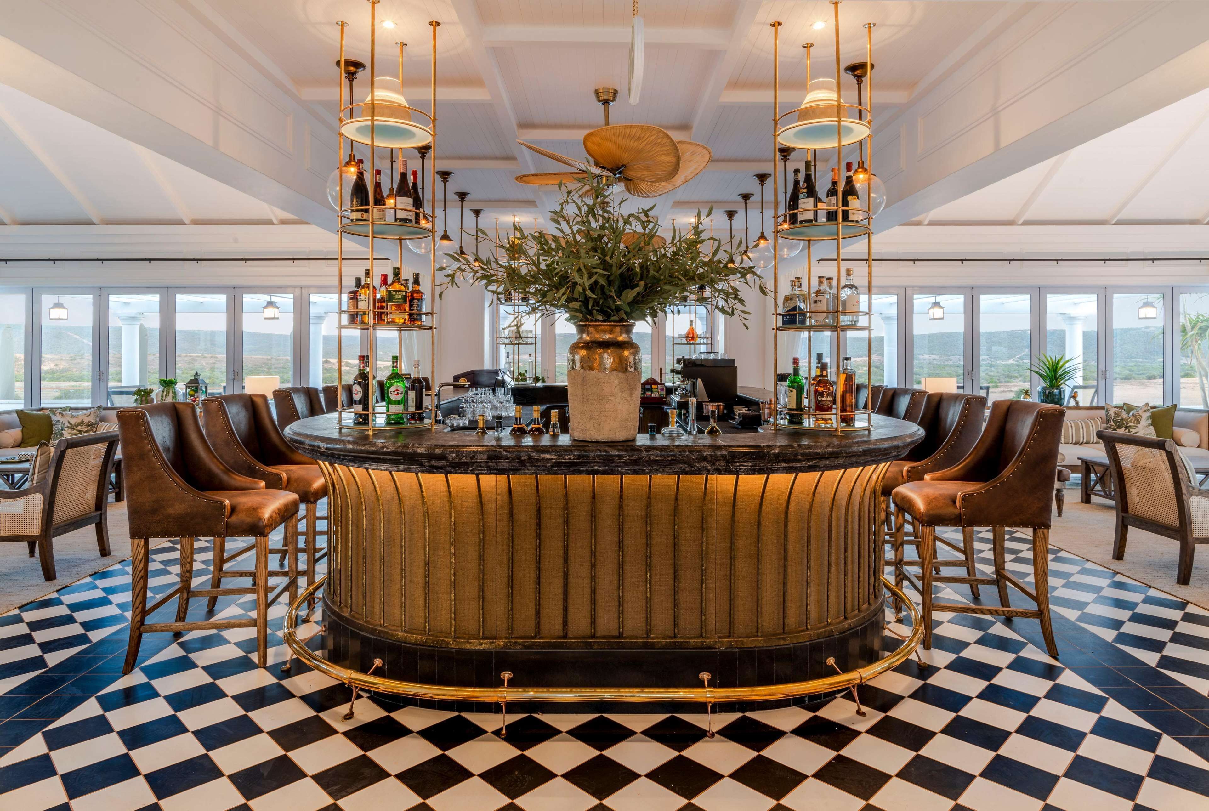 Bar (en la propiedad)