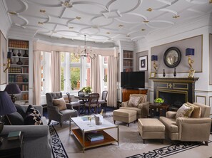 Sloane Suite at 11 Cadogan Gardens | 1 makuuhuone, ylelliset vuodevaatteet, untuvapeitot