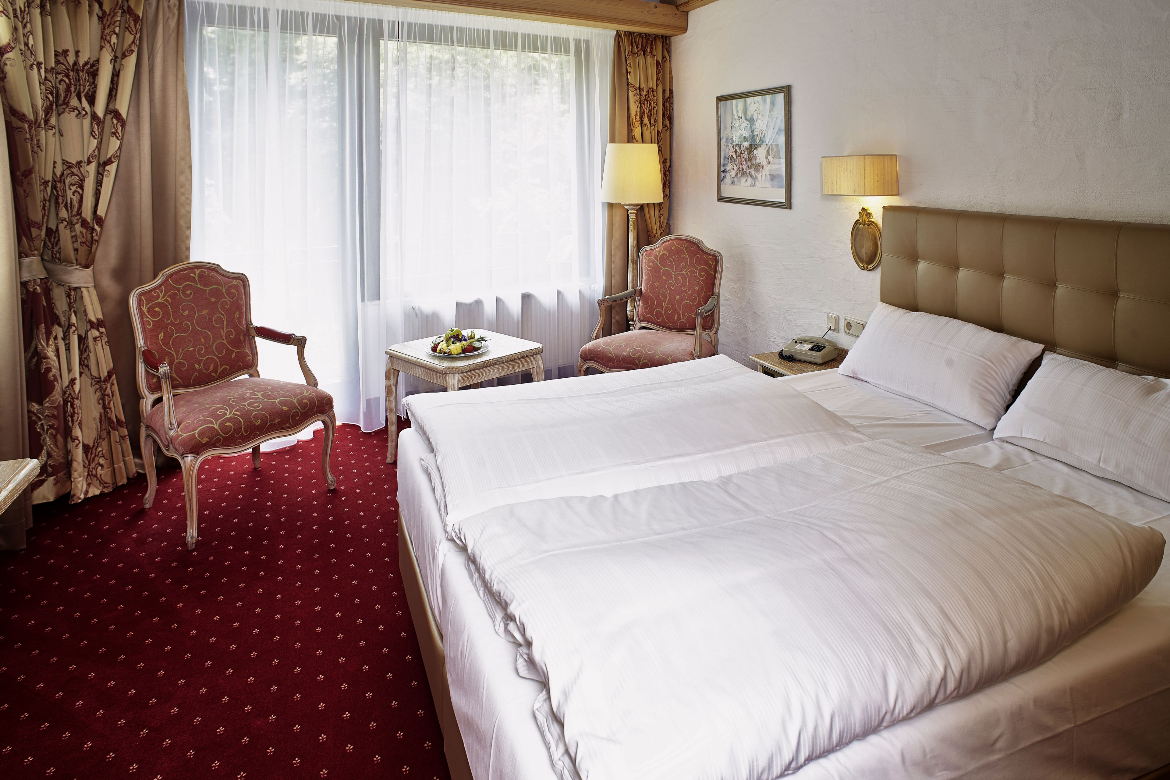 superior double room | minibar, in-room safe, desk, soundproofing