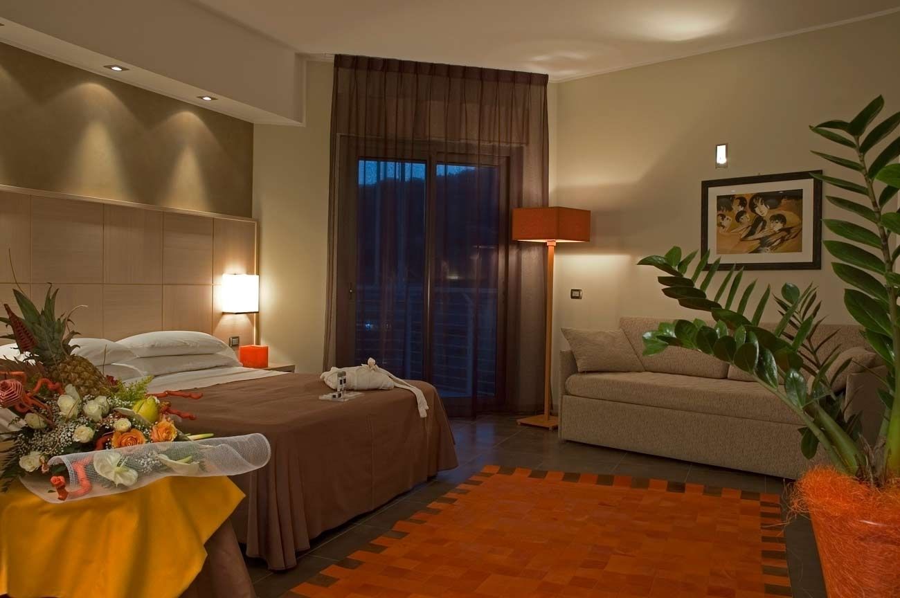 minibar, in-room safe, desk, soundproofing