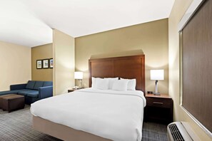 Suite, 1 King Bed, Accessible, Non Smoking | Desk, blackout drapes, iron/ironing board, free cribs/infant beds - Comfort Inn & Suites High Point - Archdale (High Point)