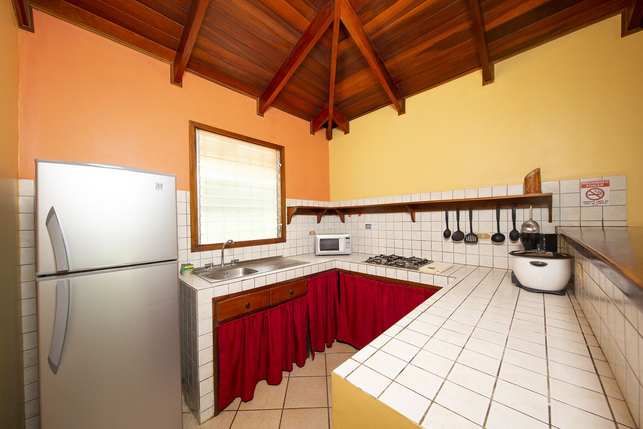 classic villa, 2 bedrooms, kitchenette, garden view | private kitchen