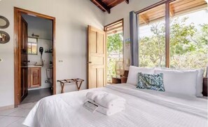 Premium bedding, down comforters, individually decorated - Bahia Esmeralda Boutique Hotel & Villas (Tempate)