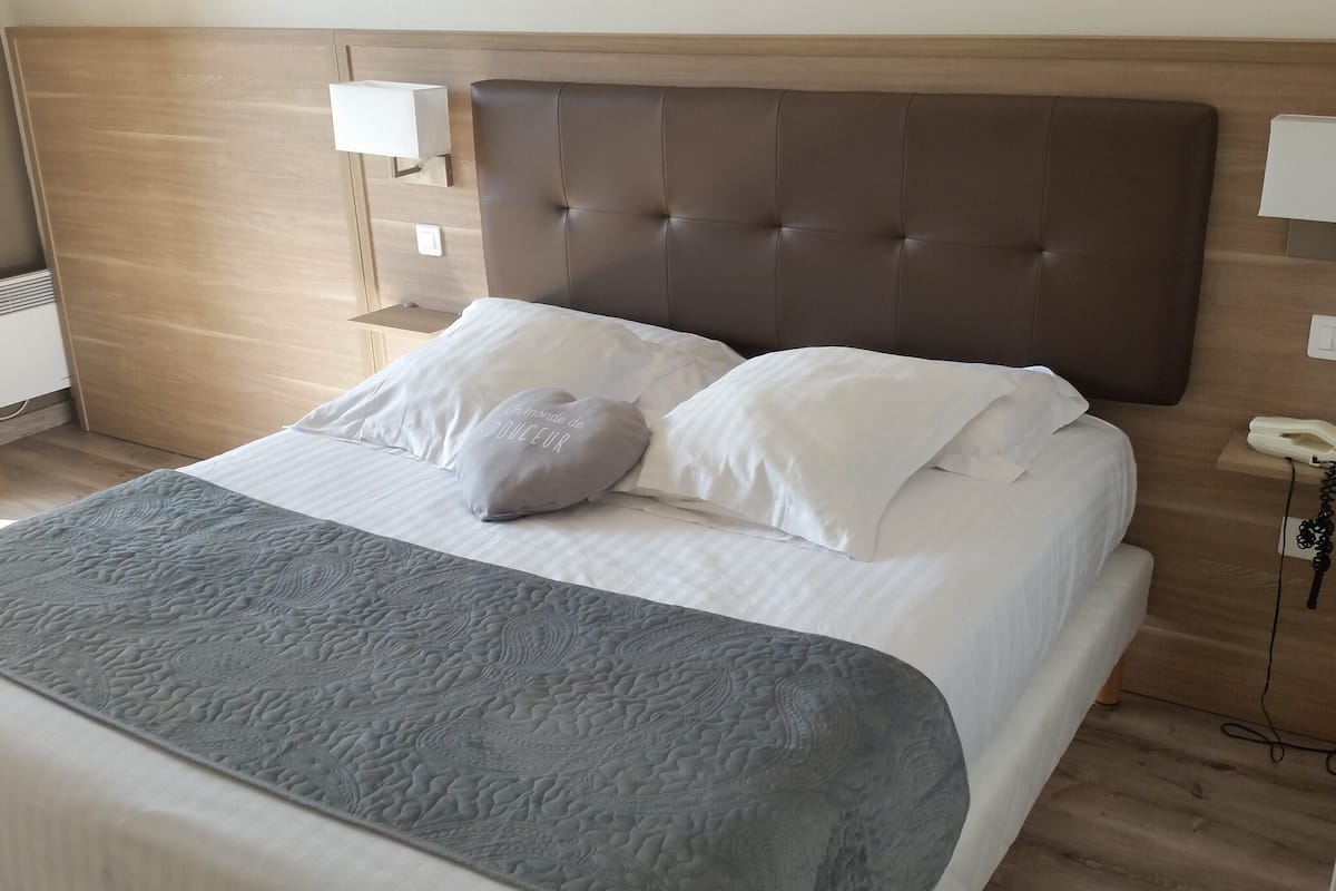 Superior Double Room | Premium bedding, desk, free WiFi