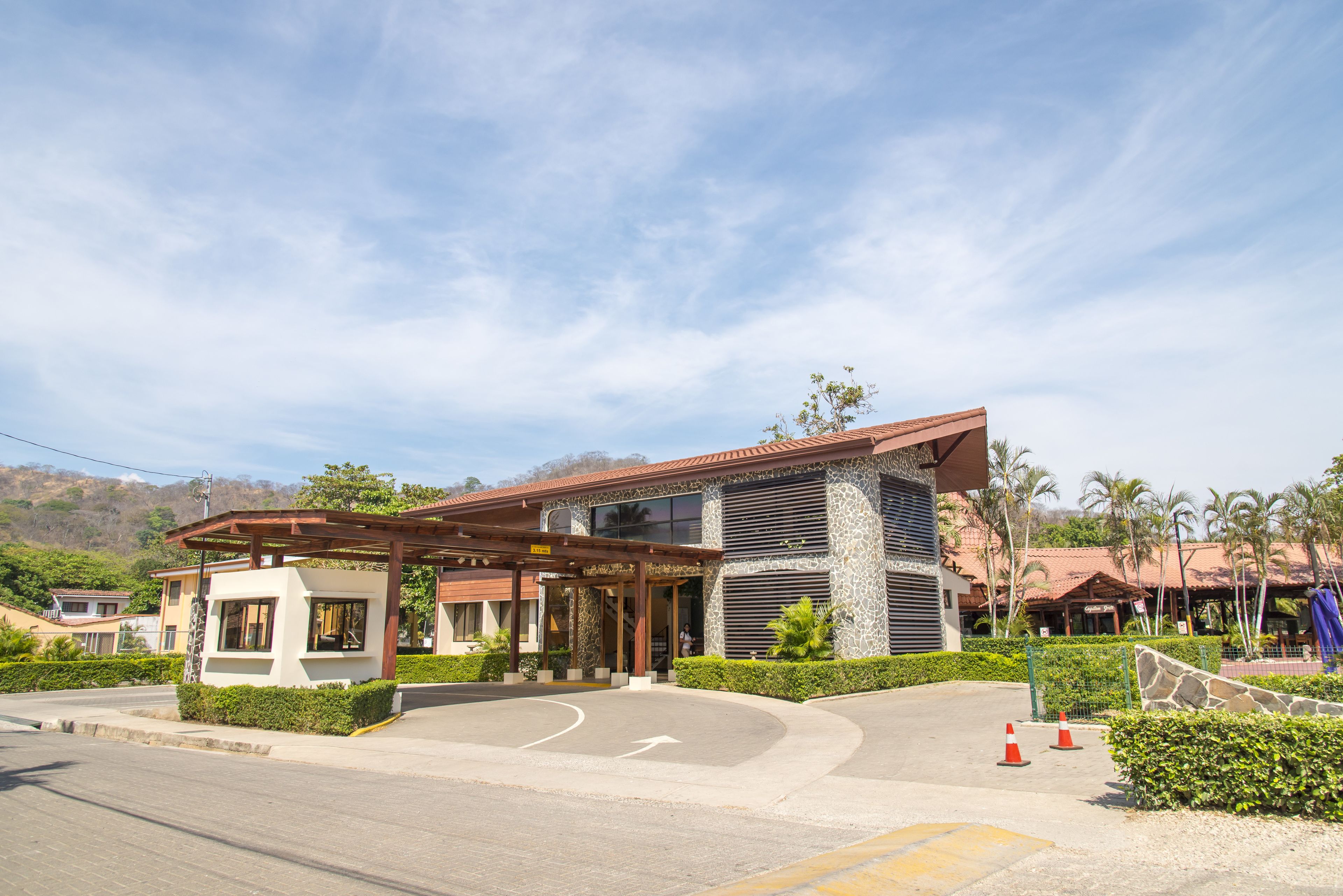 Fachada de la propiedad