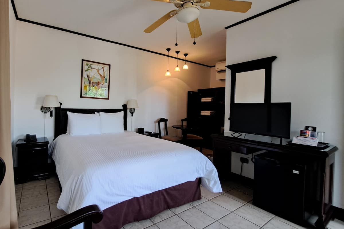 Standard Double Room | 2 bedrooms, down comforters, memory foam beds, in-room safe